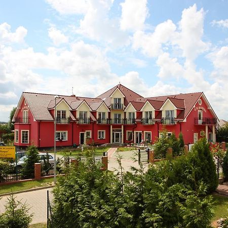Osrodek Wczasowy Marysia Hotel นีคอร์เซ ภายนอก รูปภาพ