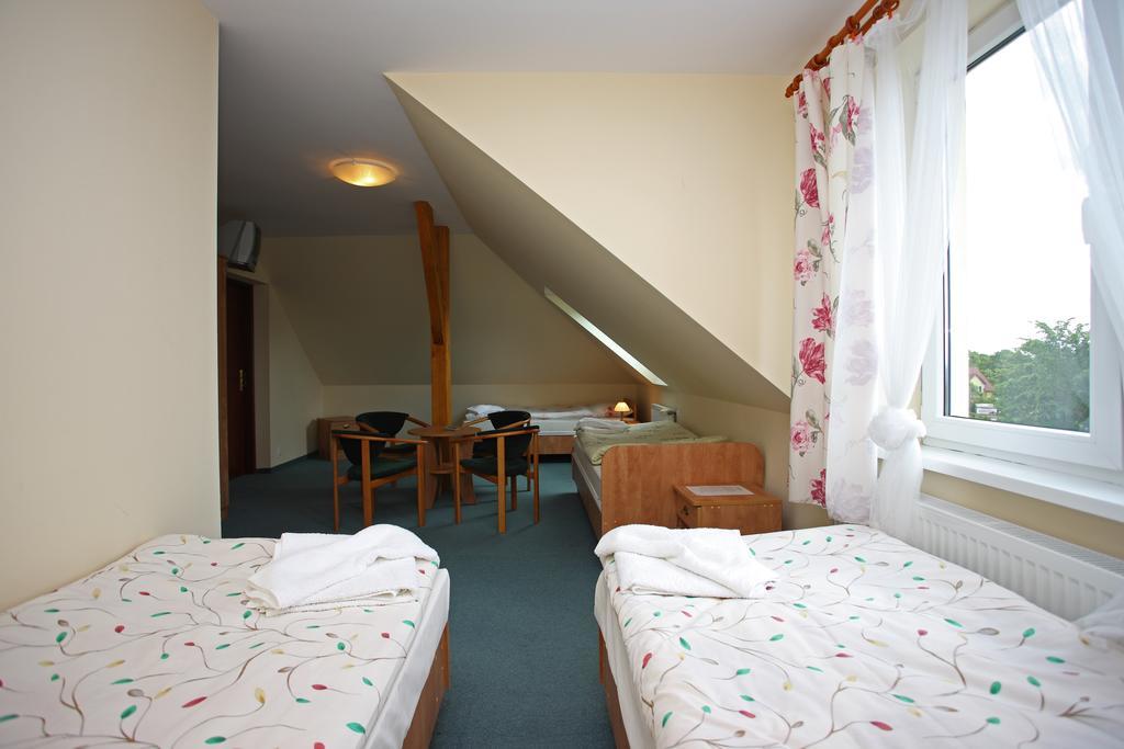 Osrodek Wczasowy Marysia Hotel นีคอร์เซ ภายนอก รูปภาพ