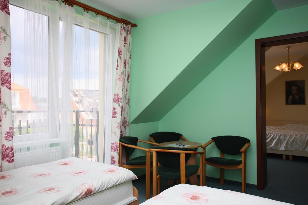 Osrodek Wczasowy Marysia Hotel นีคอร์เซ ภายนอก รูปภาพ